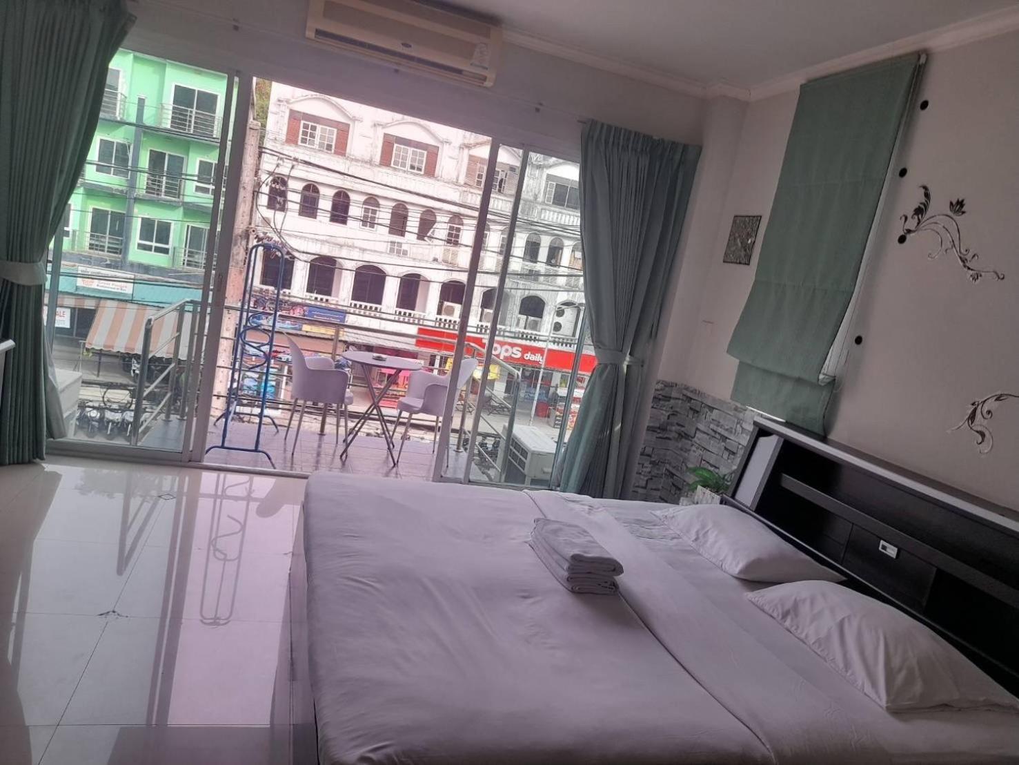 Sweet Dream Hotel Patong Phuket Exterior photo